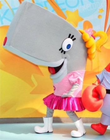 SpongeBob-pearl-krabs-mascot-character.jpg